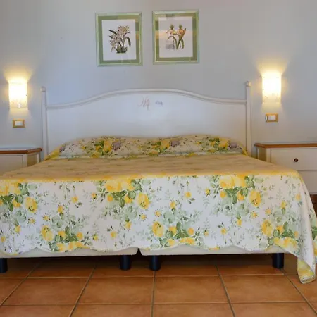 Otel Acquasanta 3*